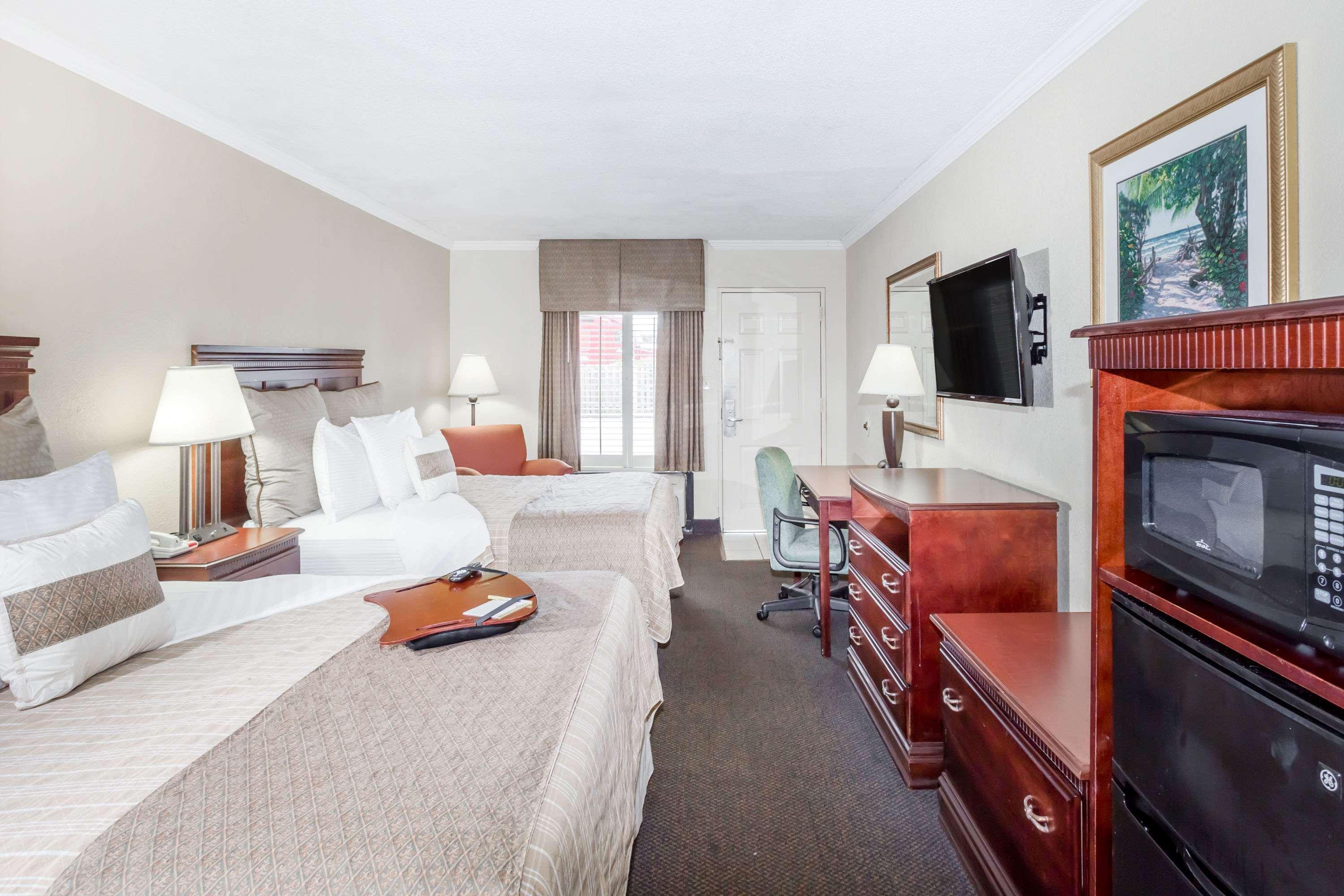 Days Inn By Wyndham Destin Extérieur photo