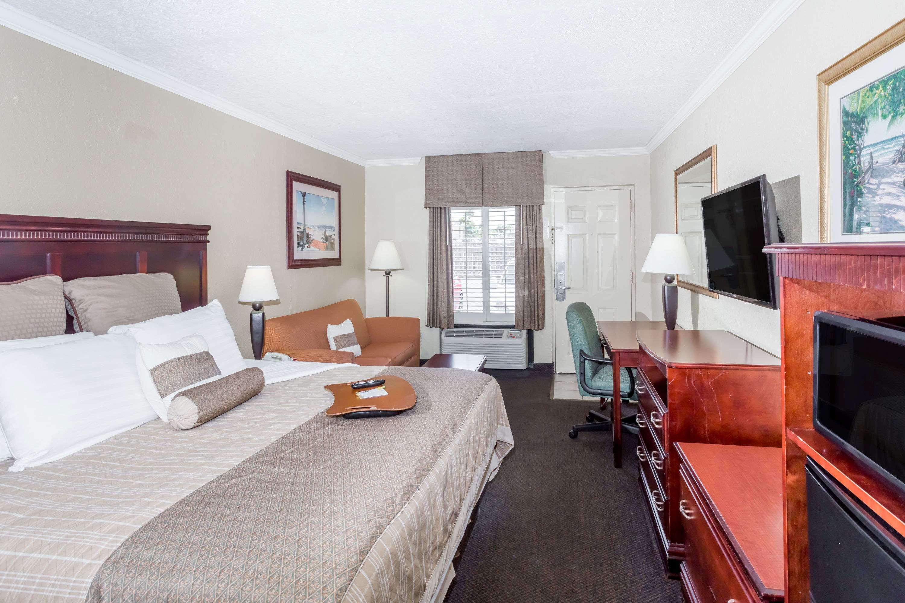 Days Inn By Wyndham Destin Extérieur photo