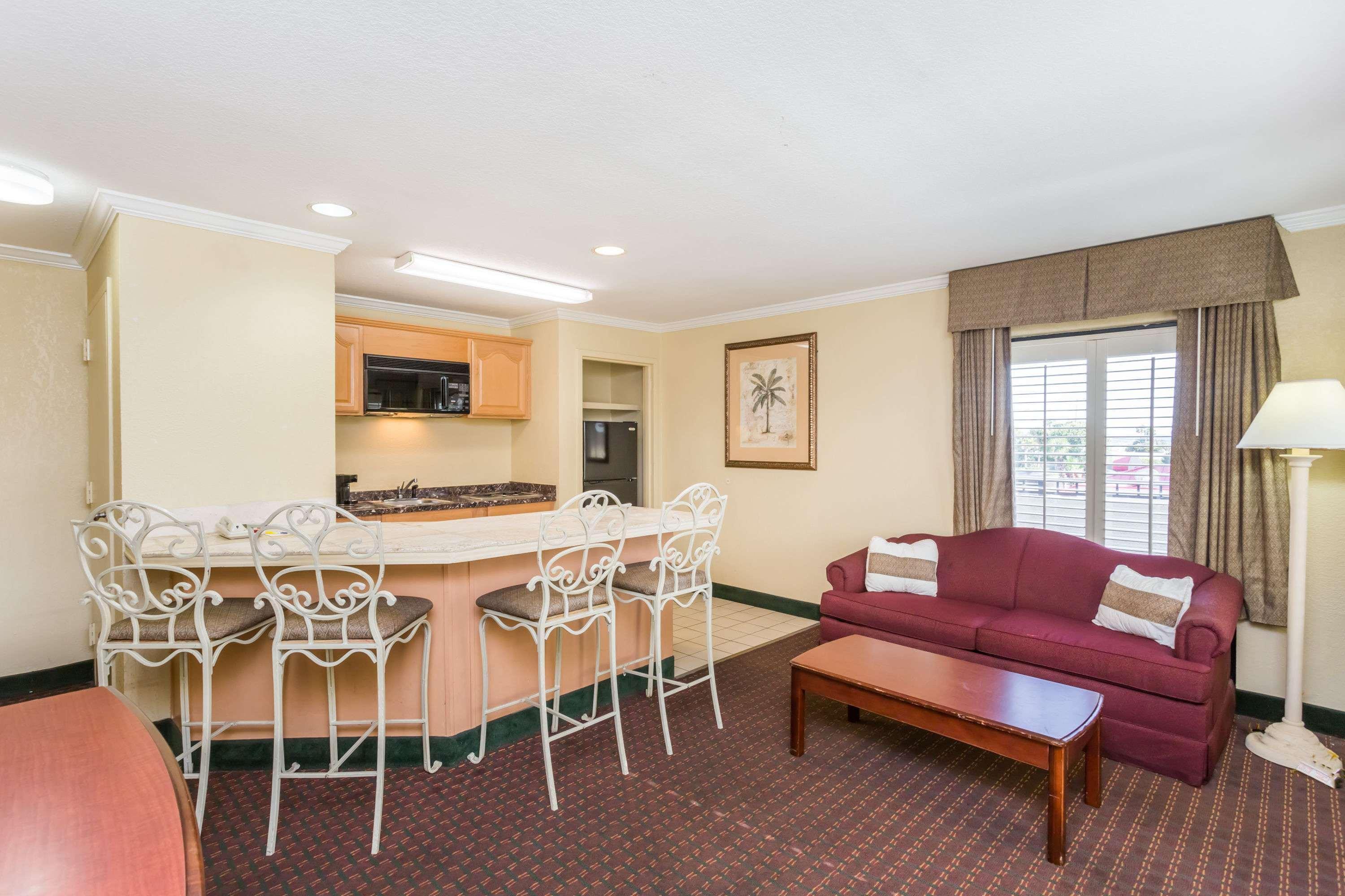 Days Inn By Wyndham Destin Extérieur photo